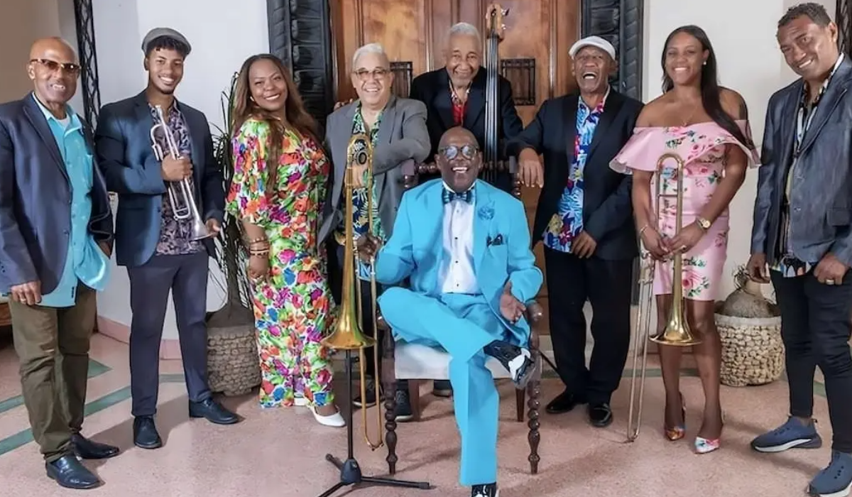 Buena Vista Social Orchestra realiza turnê no Brasil, com passagem por Goiânia (Foto: divulgação)