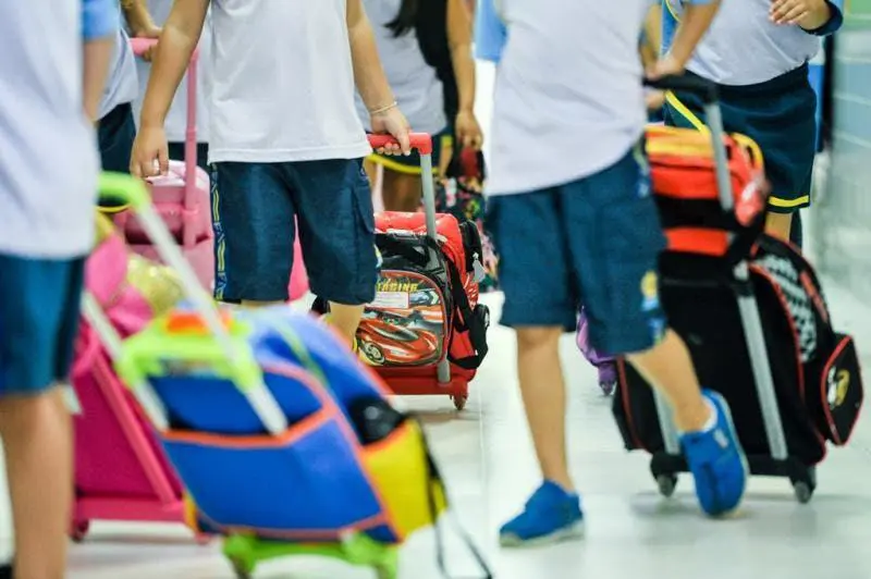 Escolha da mochila ideal pode prevenir problemas de saúde (Foto: NSC Total)