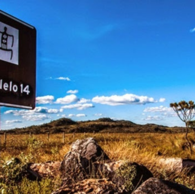 Paralelo 14 está entre os mistérios de Alto Paraíso, na Chapada dos Veadeiros (Foto: reprodução)