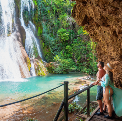 Bonito possui rios de águas cristalinas, cachoeiras impressionantes e grutas misteriosas (Foto: Divulgação)