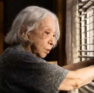 Fernanda Montenegro interpreta Joana da Paz no filme 'Vitória' (Foto: reprodução)