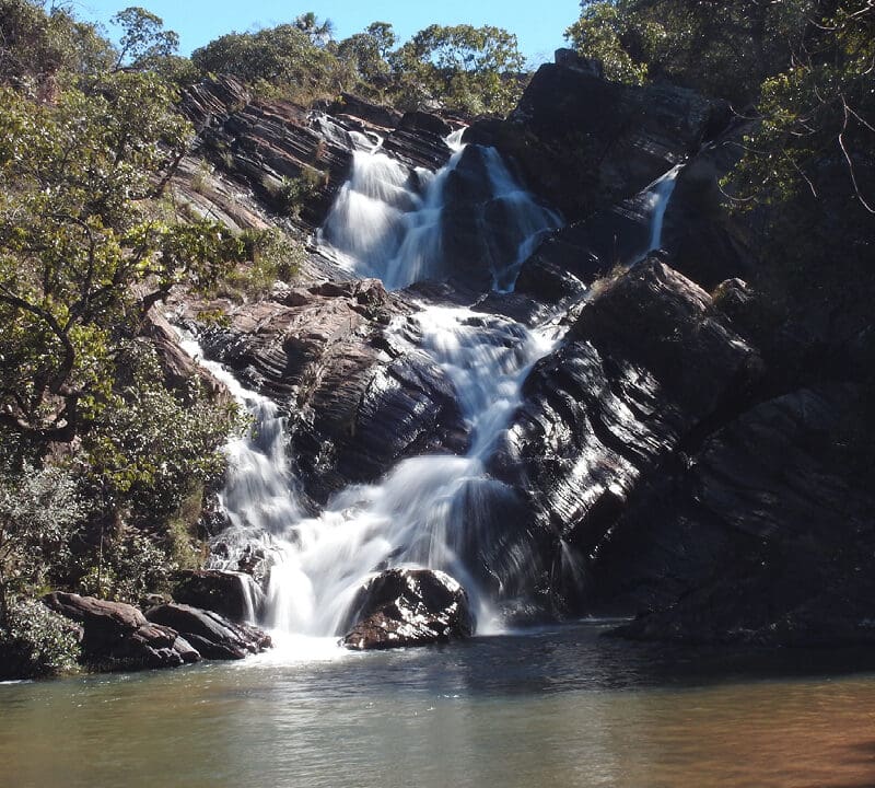 Cachoeira do Lázaro em Pirenópolis (Foto: Portal 123Milhas)