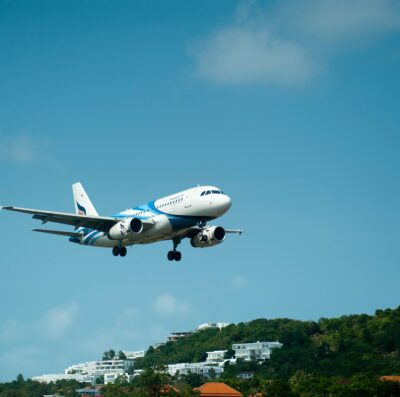 Programa Voa Brasil promete passagens aéreas com valores acessíveis (Foto: Pexels)