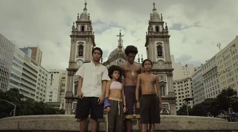 Minissérie 'Os Quatro da Candelária', inspirada em chacina real (Foto: Netflix)