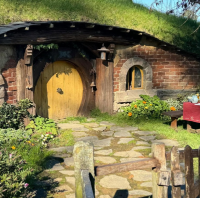 Casa de Bilbo e Frodo é uma das atrações do passeio (Foto: Chameleon Travel Shop)