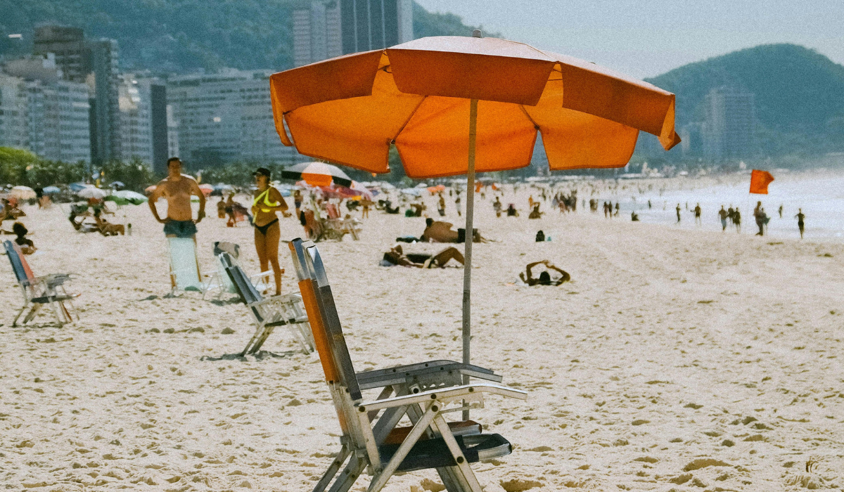 Praia de Copacabana (RJ) foi um dos destinos mais buscados em 2024 (Foto: Gabrielle Meschini / Pexels)