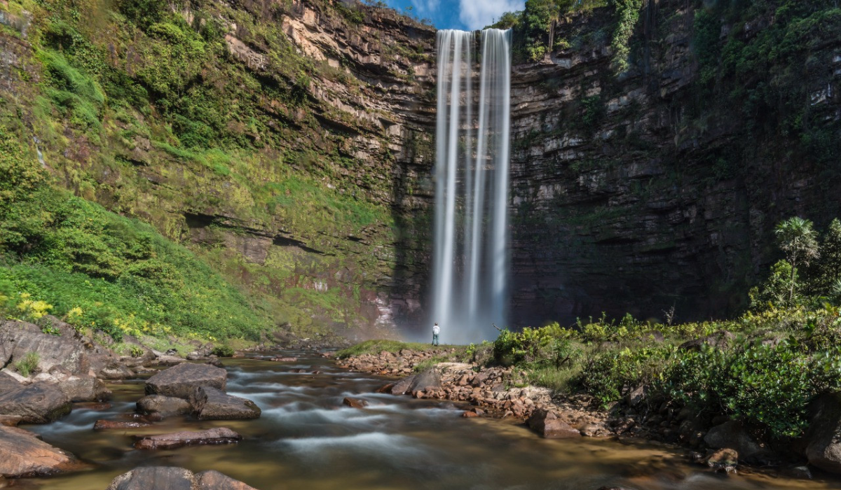 Baliza conta com cachoeiras gigantescas (Foto: Goiás Turismo)