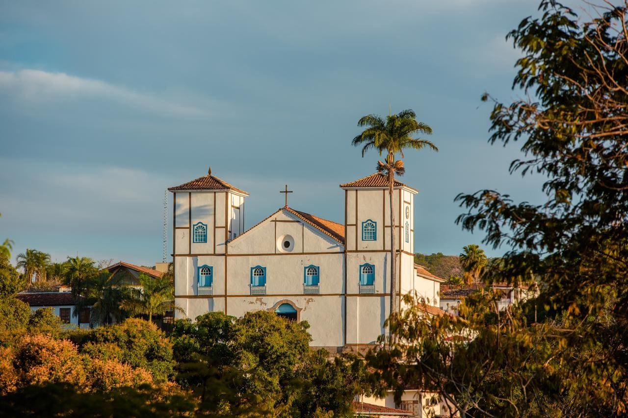 Comércio de Pirenópolis já funciona sem interrupções, e a vida na cidade segue seu ritmo habitual (Foto: Divulgação)