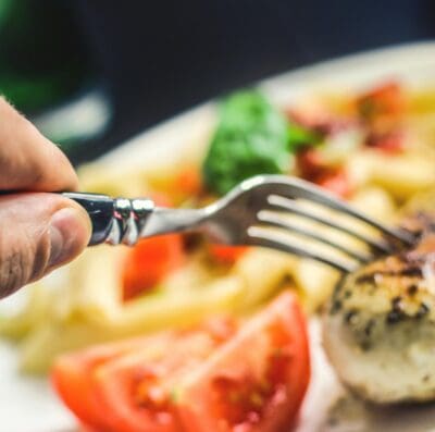 Destinos gastronômicos registraram altos índices de intoxicação alimentar (Foto Pexels)