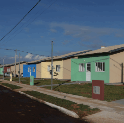 Ao todo, 645 casas gratuitas serão entregues em Goiás (Foto: Agehab)