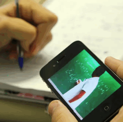 Alto nível de alfabetização facilita tarefas no mundo digital (Foto: divulgação / MCTIC)