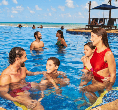 Confira 4 destinos incríveis no Brasil para viajar em família durante o ano todo (Foto: Beach Park)