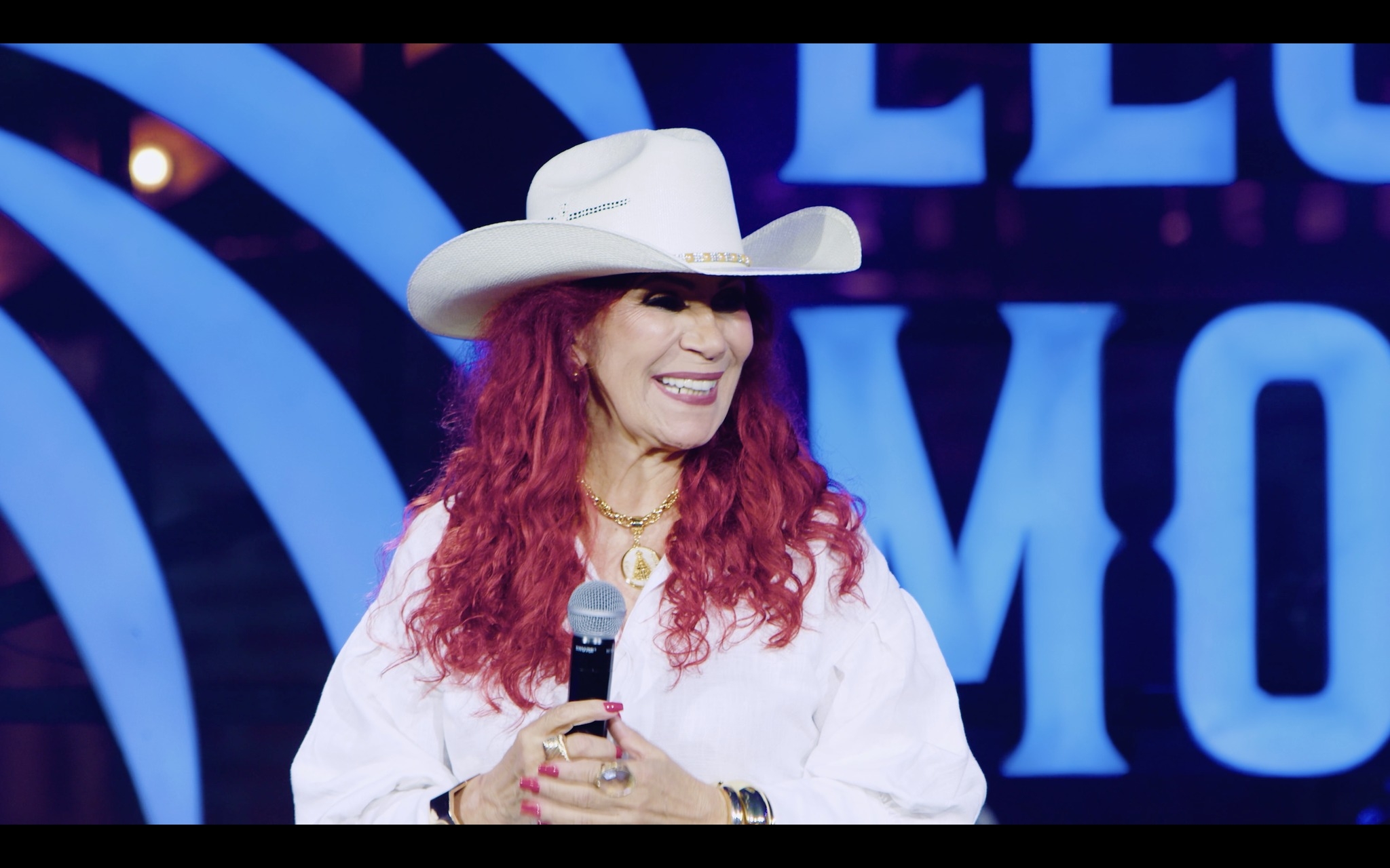 Fátima Leão resgata sertanejo raiz no DVD “Leões e Modões”