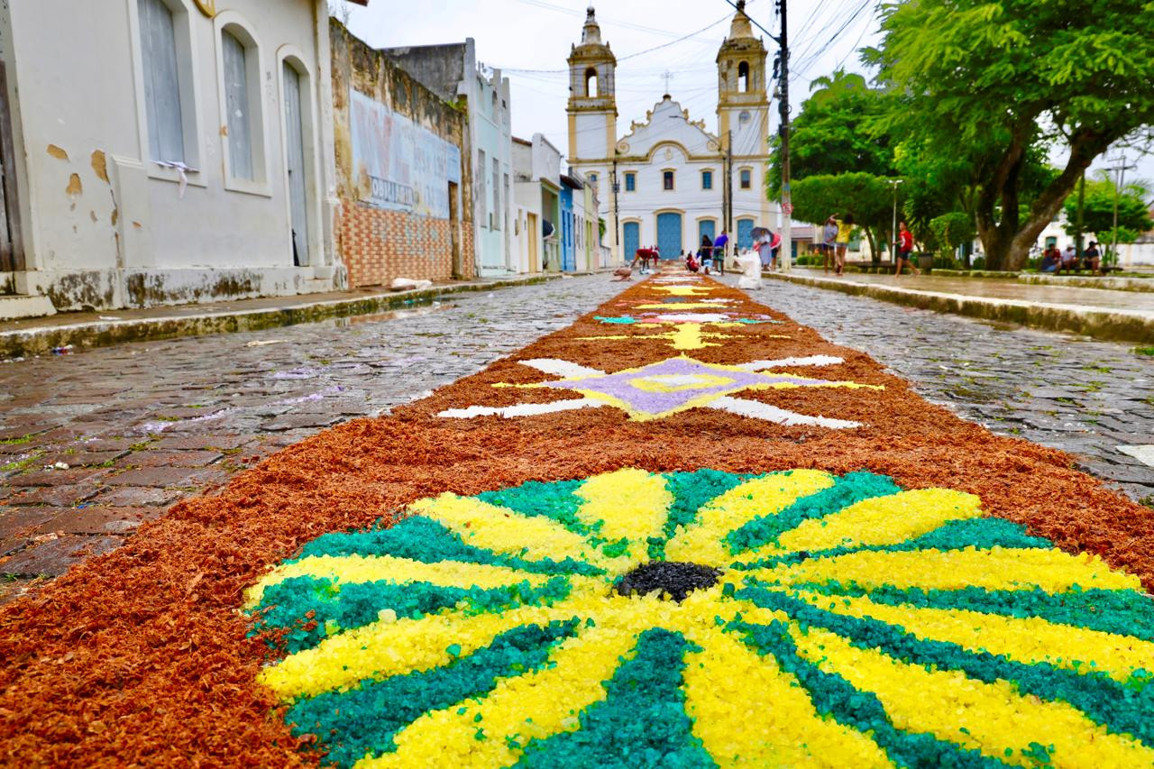 Festividades de Corpus Christi acontecem por todo o Brasil no feriado (Foto: Pref São Cristóvão)