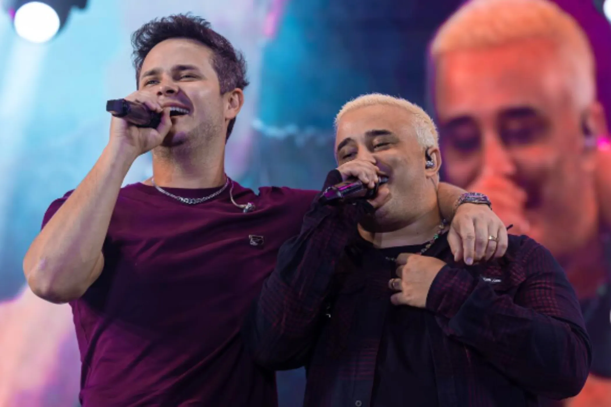 Matheus & Kauan revivem o Praiou com show em Goiânia (Foto: Reprodução/Marcus Soarez)