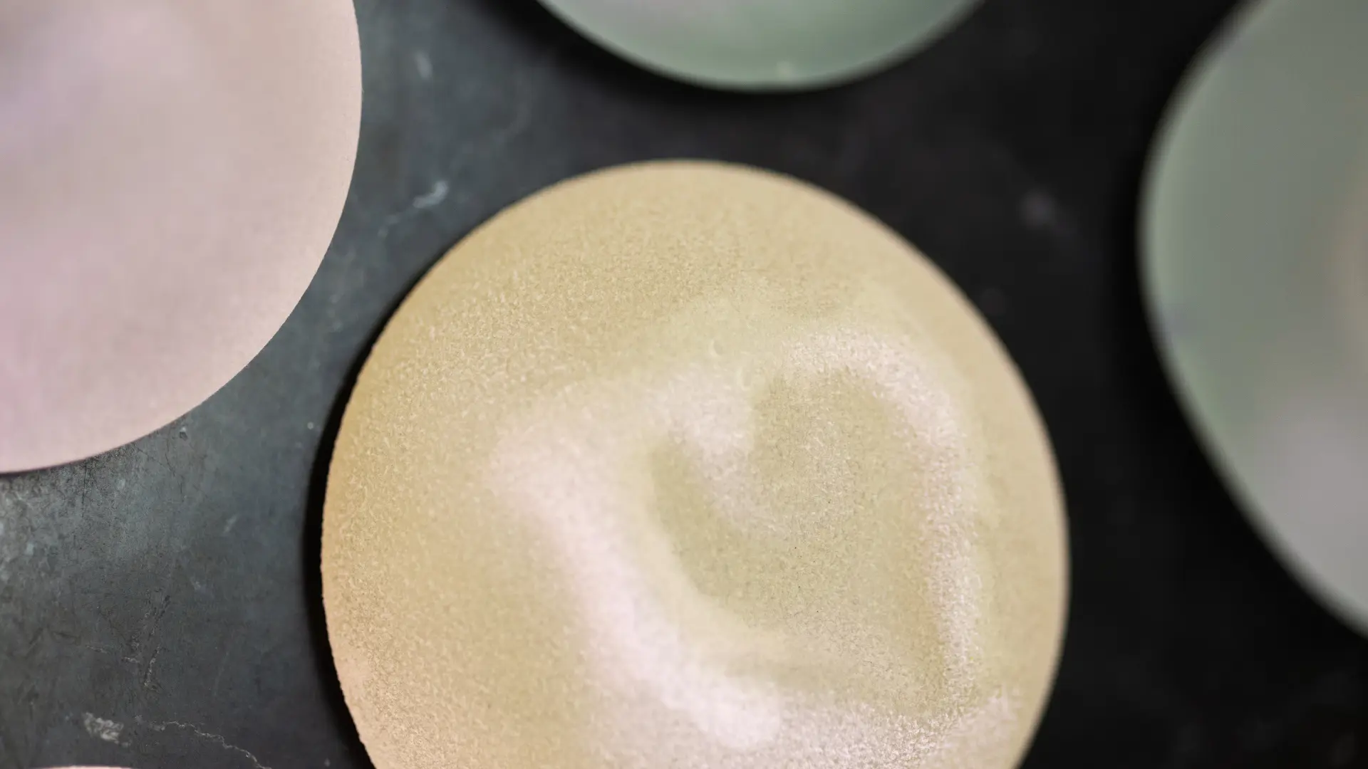 Prótese de silicone sem cicatriz, é possível (Foto divulgação)