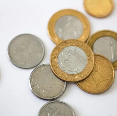 Serasa promove campanha para negociação de dívidas até 30 de junho (Foto: Pexels)